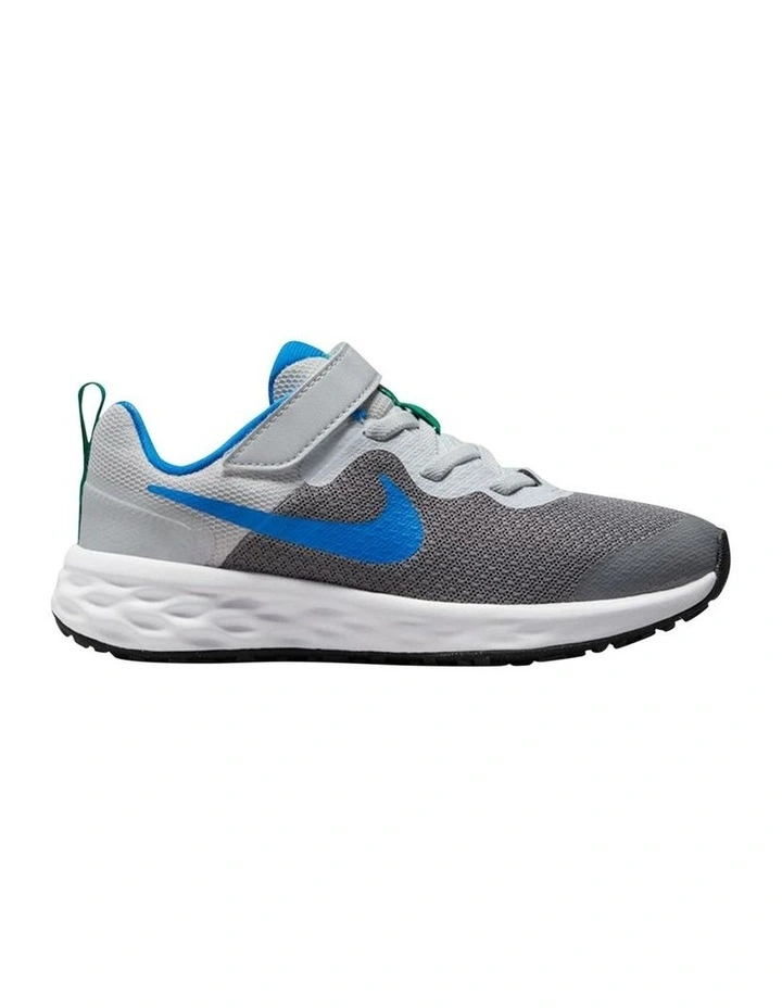 NIKE REVOLUTION 6